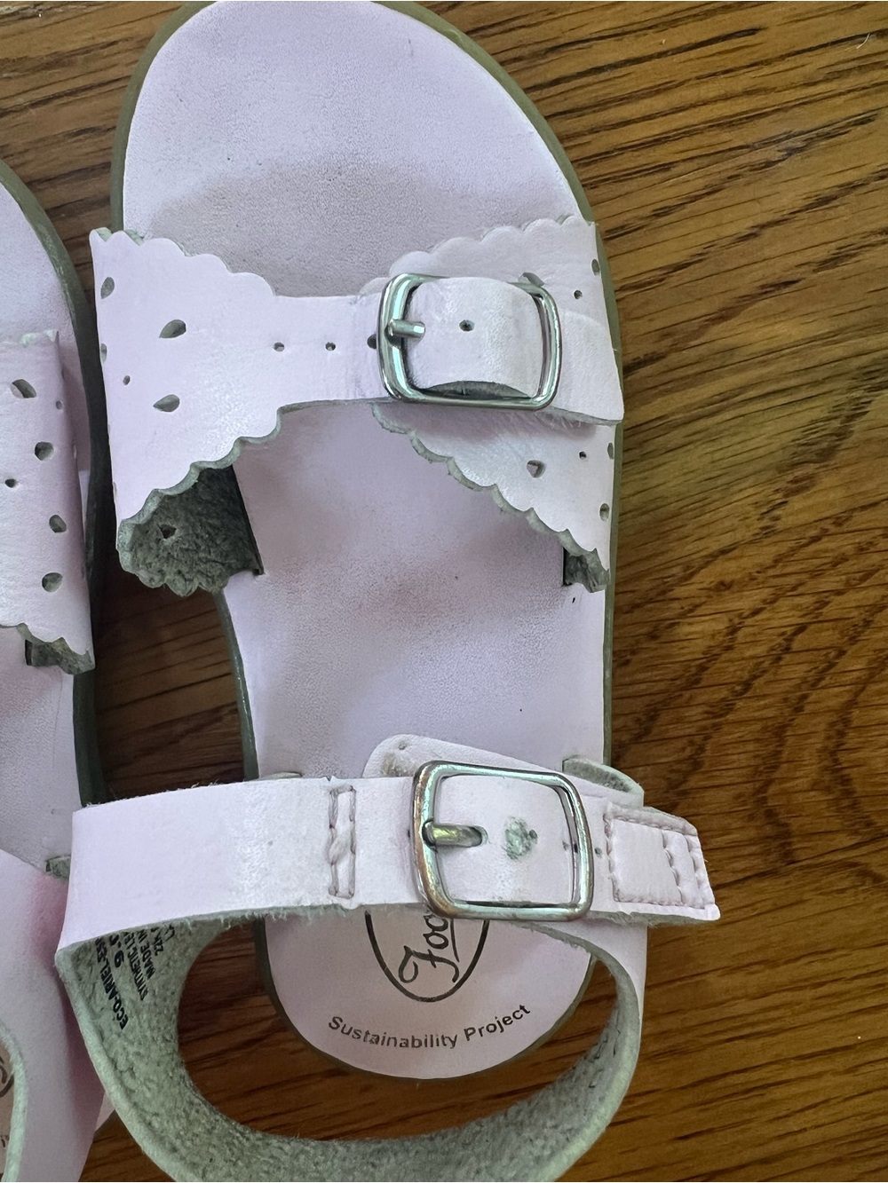 FootMates Light Pink Scalloped Buckle Sandals - Picture 5 of 6